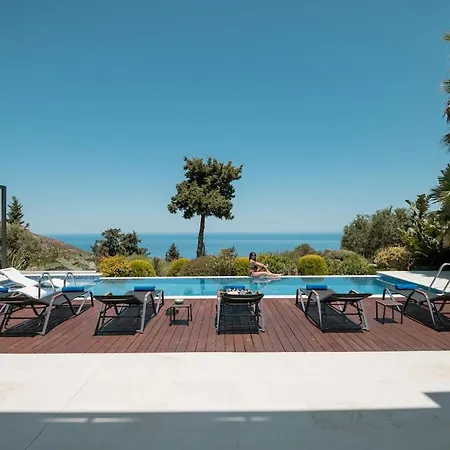 Villa Blueskyline Owner's Listing, By Hellocrete Hriszí Aktí Haniá