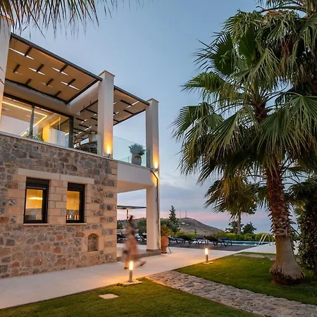 Blueskyline Owner's Listing, By Hellocrete Villa