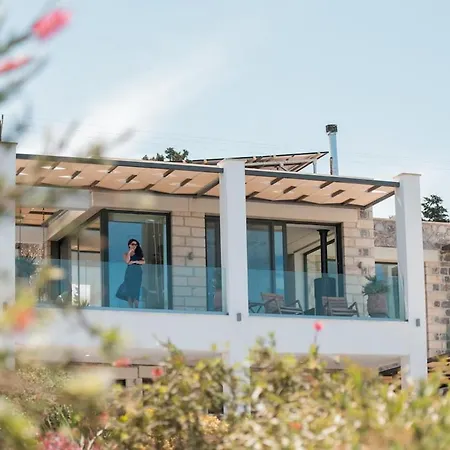 فيلة Blueskyline Owner's Listing, By Hellocrete