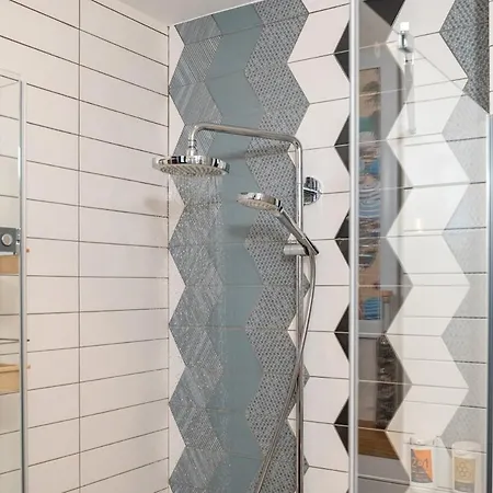 فيلة Blueskyline Owner's Listing, By Hellocrete
