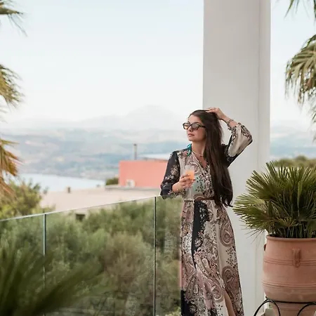 Blueskyline Owner's Listing, By Hellocrete Villa Hriszí Aktí Haniá
