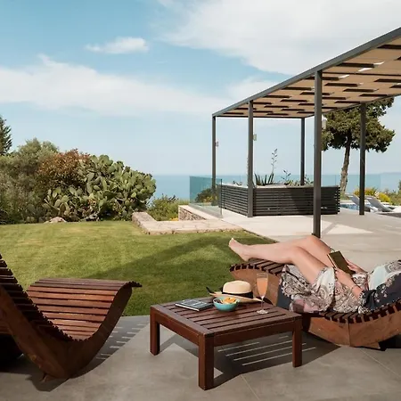 Blueskyline Owner's Listing, By Hellocrete Villa