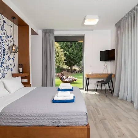 Villa Blueskyline Owner's Listing, By Hellocrete